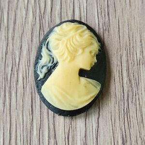 Cameo Black Victorian Lady Flatback Vintage Embellishment Crafting Decor 1 Cameo